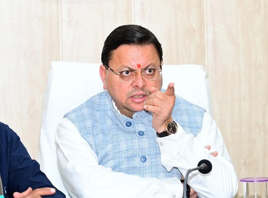 मुख्यमंत्री धामी ने हल्द्वानी में अधिकारियों के साथ बैठक कर लोक निर्माण विभाग,ऊर्जा एवं पेयजल विभाग की समीक्षा की-Newsnetra 4 fb img 17329861763231056185366530446416