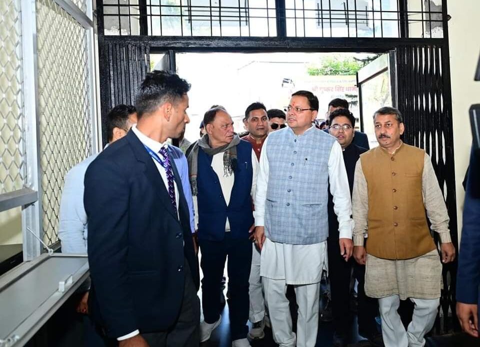 हल्द्वानी नगर निगम कार्यालय का मुख्यमंत्री पुष्कर सिंह धामी ने किया निरीक्षण-Newsnetra 5 fb img 17329867786267491101780444521884