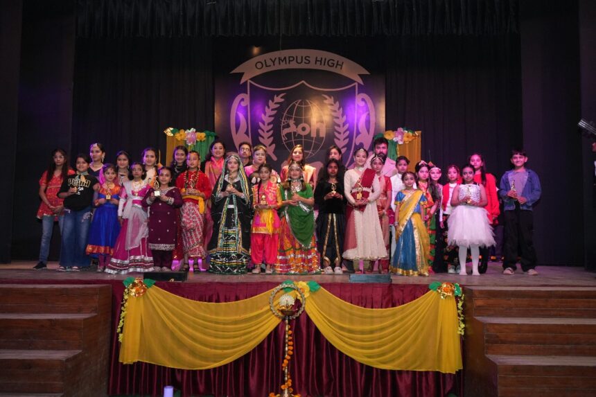 ओलंपस हाई स्कूल में वार्षिक गायन और नृत्य प्रतियोगिता आयोजित-Newsnetra 3 IMG 20241204 WA0088
