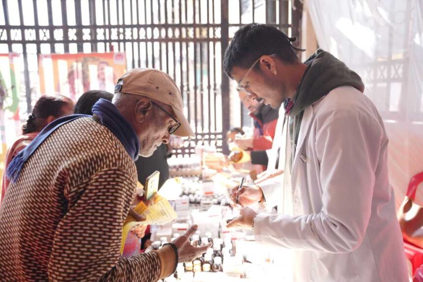 देहरादून नगर निगम क्षेत्र की मलिन बस्तियों के 467 लोगों का हुआ स्वास्थ्य परीक्षण-Newsnetra 3 IMG 20241218 WA0084