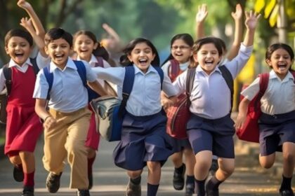 School Holidays 1200x900 1