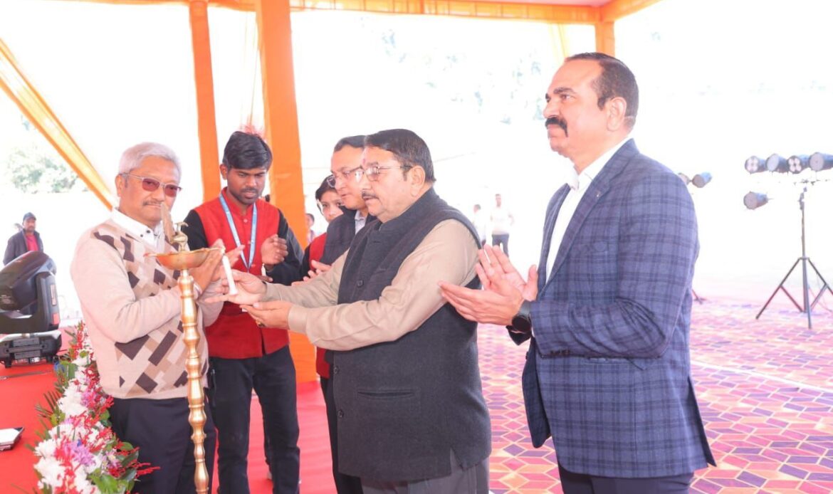 देहरादून में हुआ उत्तराखंड जनजातीय खेल महोत्सव का शुभारंभ-Newsnetra 12 img 20241221 wa00002318846625532034743
