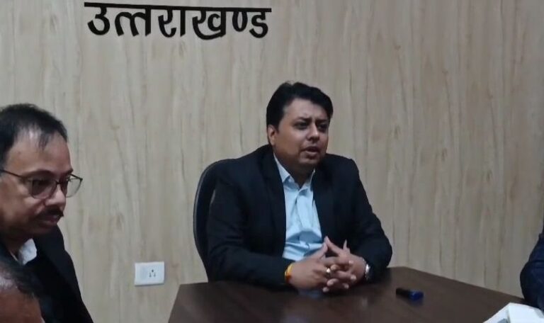 उधम सिंह नगर के नवनियुक्त जिलाधिकारी नितिन भदोरिया ने किया कार्यभार ग्रहण-Newsnetra 4 img 20241202 215019057420763492752497280