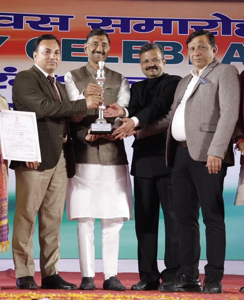 गणतंत्र दिवस 2025: उत्तराखंड की झांकी को पीपुल्स चॉइस अवॉर्ड में तृतीय स्थान-Newsnetra<br> 3 FB IMG 1738250912695