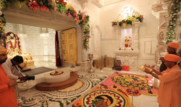 रामलला की प्राण प्रतिष्ठा की पहली वर्षगांठ: अयोध्या नगरी में भव्य उत्सव का शुभारंभ, सीएम योगी करेंगे अभिषेक-Newsnetra 6 Yogi 1730339841224 1736558543587 1