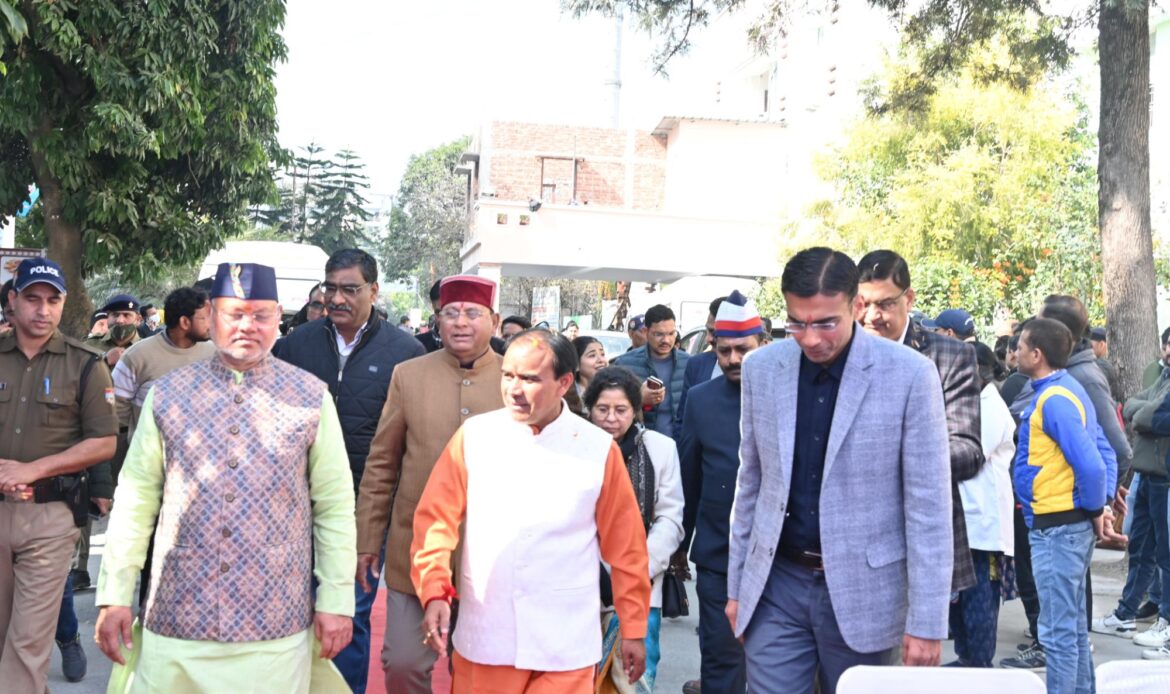 स्वास्थ्य मंत्री डॉ धन सिंह रावत ने किया डीएम की अभिनव पहल आधुनिक टीकाकरण केन्द्र लोकार्पण-Newsnetra 5 img 20250129 wa00163973638728146237713