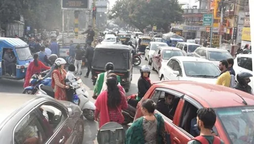 traffic jam 1740280140327 1740280157060 1