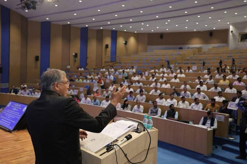 भारत में चुनावी प्रक्रिया को सशक्त बनाने की दिशा में ऐतिहासिक पहल: बीएलओ प्रशिक्षण कार्यक्रम का शुभारंभ-Newsnetra<br> 3 FB IMG 1743002008107