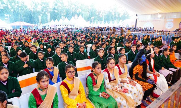 उत्तराखंड आदि गौरव सम्मान – 2025 से सम्मानित हुए लोकगायक नरेंद्र सिंह नेगी और किशन महीपाल-Newsnetra 12 IMG 20250301 WA0077