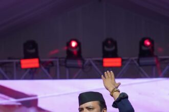 लोकगायक किशन महिपाल और सनी दयाल ने उत्तराखंड जनजातीय महोत्सव के दूसरे दिन दर्शकों को किया मंत्रमुग्ध-Newsnetra 6 IMG 20250302 WA0016