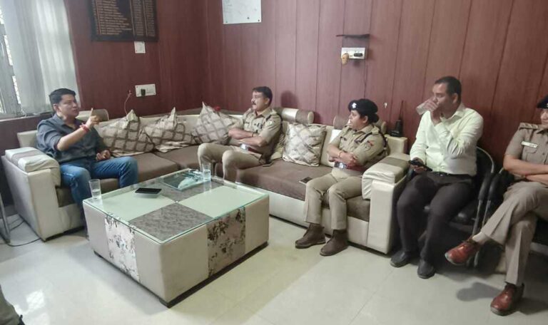 विकासनगर: यमुना किनारे गौवंश अवशेष मिलने से हड़कंप, पुलिस ने संदिग्धों पर कसा शिकंजा-Newsnetra 6 IMG 20250331 WA0135