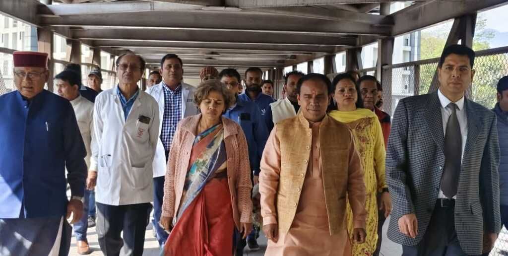 दून मेडिकल कॉलेज में चिकित्सा सुविधाओं का विस्तार: मरीजों को मिलेगी बेहतर स्वास्थ्य सेवा-Newsnetra<br> 4 img 20250315 wa0053 12137490977598197516