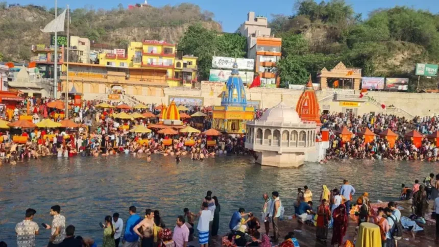 12 04 2025 14 04 2023 ganga snan haridwar 23385133 74849314 23917428