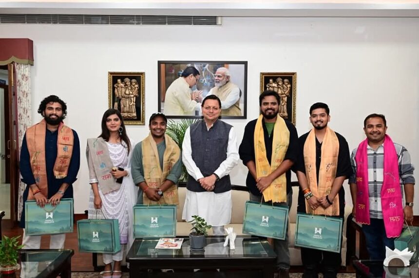 फिल्म शूटिंग के लिए देहरादून पहुंचे यूट्यूबरों ने मुख्यमंत्री धामी से की मुलाकात, चारधाम यात्रा पर चर्चा-Newsnetra 3 FB IMG 1745076390789