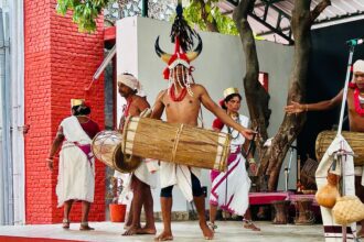 देहरादून में बस्तर की सांस्कृतिक गूंज: स्पिक मैके मंच पर जनजातीय सुरों का अद्भुत संगम, प्रस्तुत किया बस्तर बैंड का मनमोहक प्रदर्शन-Newsnetra 8 IMG 20250430 WA0009