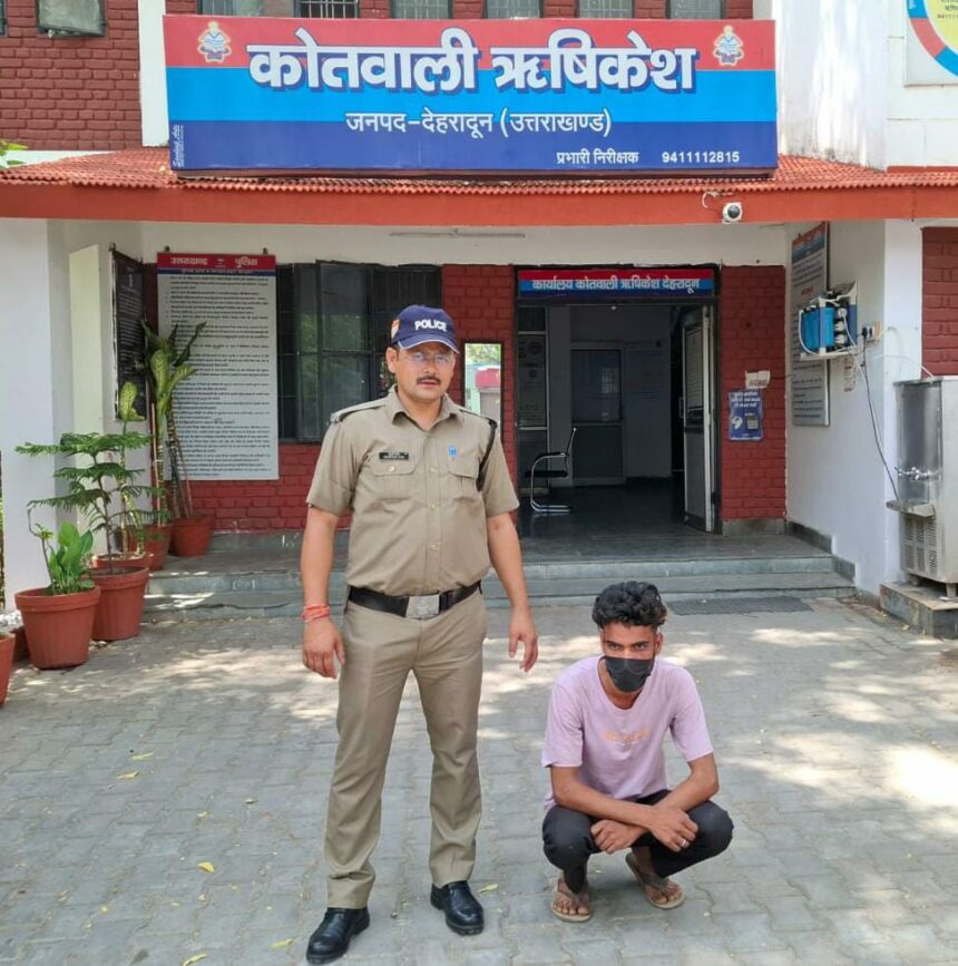 महिला के साथ दुष्कर्म के आरोपी अभियुक्त को दून पुलिस ने किया गिरफ्तार-Newsnetra 3 WhatsApp Image 2025 04 23 at 18.12.16 d9d0c977