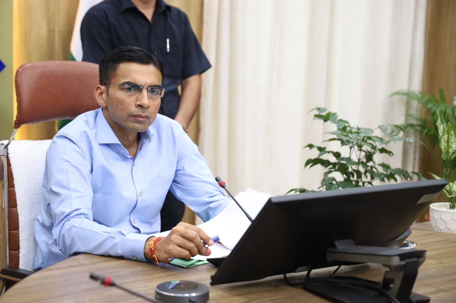 डेंगू से जंग: देहरादून DM सविन बंसल का बड़ा एक्शन प्लान लागू-Newsnetra 6 WhatsApp Image 2025 04 24 at 17.46.22 0d337a27