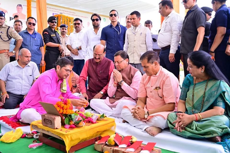 मुख्यमंत्री धामी ने ऋषिकेश गंगा कॉरिडोर परियोजना के पहले चरण का शिलान्यास किया-Newsnetra 4 fb img 17455818765017646392251309183617