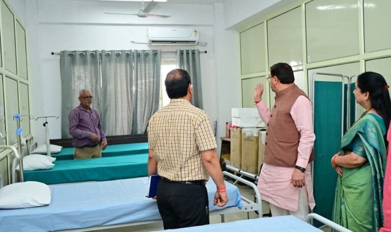 चारधाम यात्रा ट्रांजिट कैंप में रजिस्ट्रेशन और सहायता केंद्र की नई व्यवस्था का शुभारंभ-Newsnetra 5 fb img 17455822005677422980504890192467