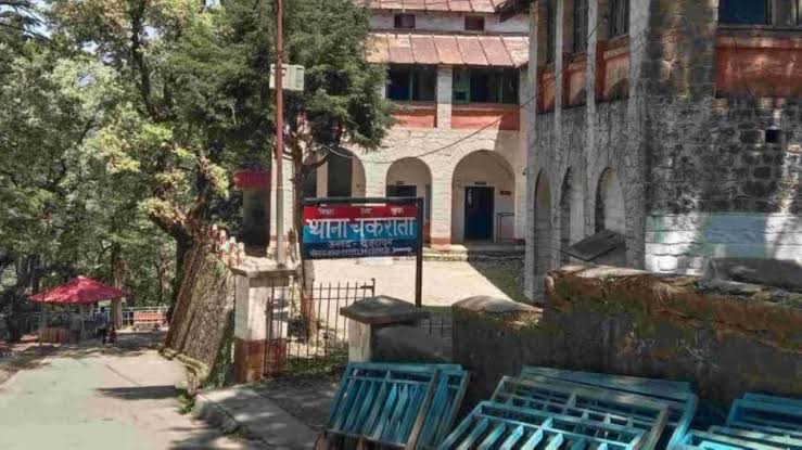 प्राथमिक स्कूल के शिक्षक पर दुष्कर्म का मुकदमा दर्ज, समझौते का दबाव बनाने पर पीड़िता ने निगला जहर-Newsnetra 3 images 1 4