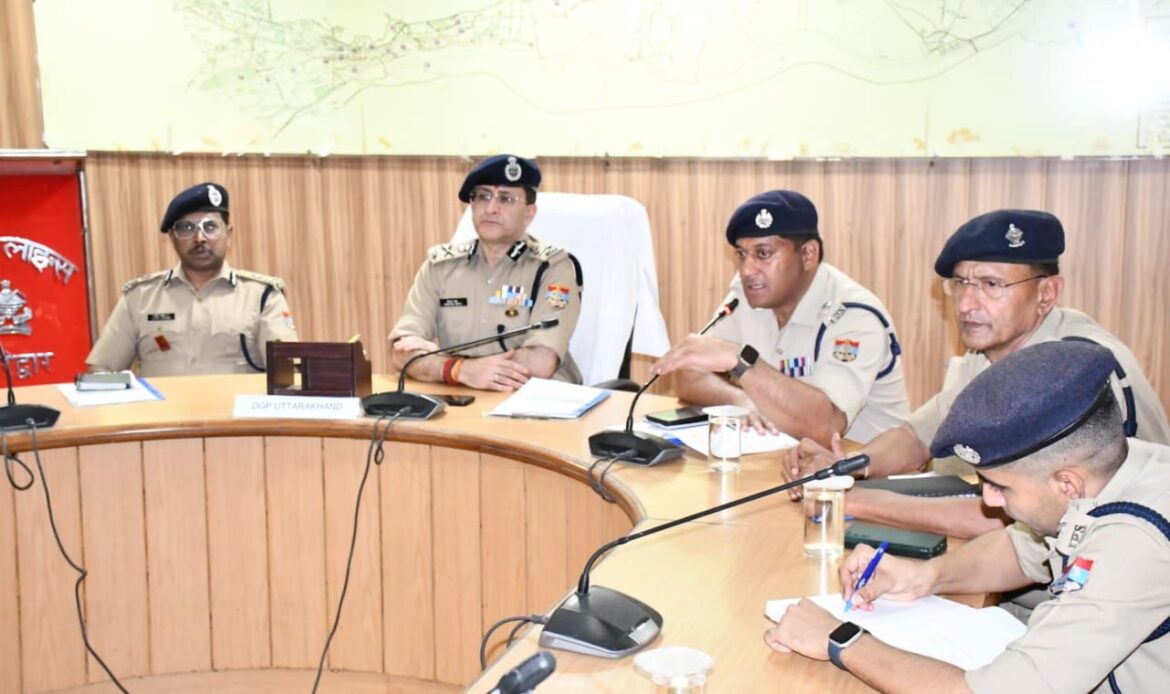 चार धाम यात्रा 2025– पुलिस महानिदेशक उत्तराखंड ने ऋषिकेश, मुनि की रेती (टिहरी) स्थित भद्रकाली और हरिद्वार में चारधाम यात्रा व्यवस्थाओं का किया स्थलीय निरीक्षण-Newsnetra 21 img 20250429 wa00312890457046533160330
