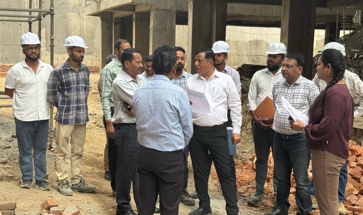 अब सिटी पार्क में लीजिए साइक्लिंग का आनंद, पार्क में साईकल ट्रैक बनकर हुआ तैयार-Newsnetra 17 img 20250430 wa00323158021882143791074