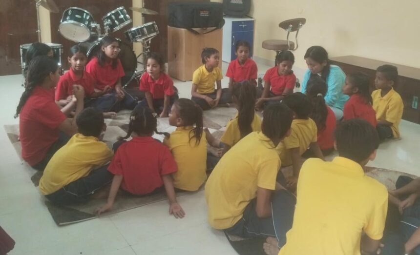 भिक्षावृत्ति मुक्त बचपन की ओर: डीएम सविन बंसल की अभिनव पहल-Newsnetra 3 IMG 20250505 WA0003