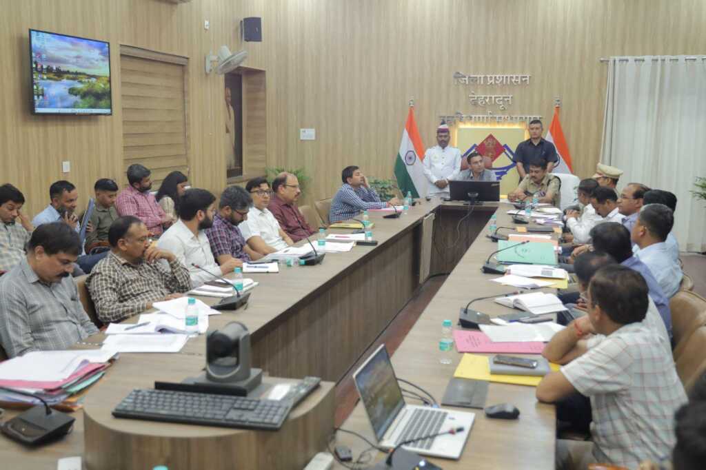 जिला प्रशासन के फरमान उपरांत यातायात में बाधक 04 मदिरा ठेको (06 दुकानों) को शिफ्टिंग का अल्टीमेटम जारी-Newsnetra 6 IMG 20250520 WA0103