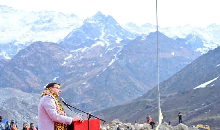 केदारनाथ धाम के कपाट उद्घाटन पर भव्य भंडारा, मुख्यमंत्री धामी ने वितरित किया प्रसाद-Newsnetra 10 fb img 17461710252232465091976364464307