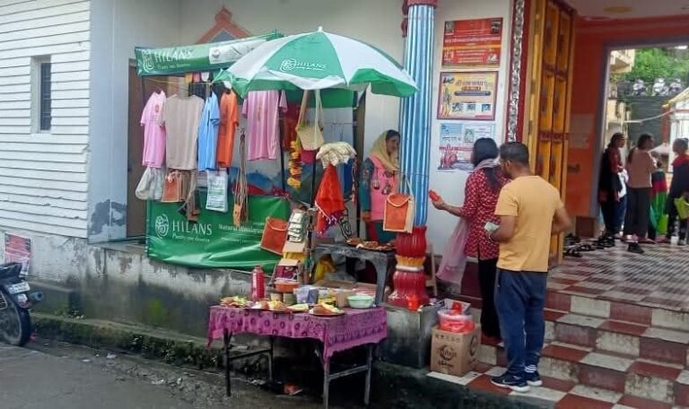 चारधाम यात्रा बनी महिलाओं की आजीविका का आधार, रुद्रप्रयाग के 150 समूहों को मिला रोजगार-Newsnetra 5 fb img 1746464774495215210533640570542