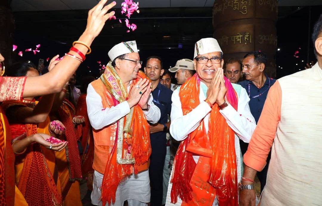 जौलीग्रांट एयरपोर्ट पर 'हाउस ऑफ हिमालयाज' स्टोर का शुभारंभ: उत्तराखण्ड के स्थानीय उत्पादों को मिली नई उड़ान-Newsnetra 5 fb img 17465465419022771551641508960477