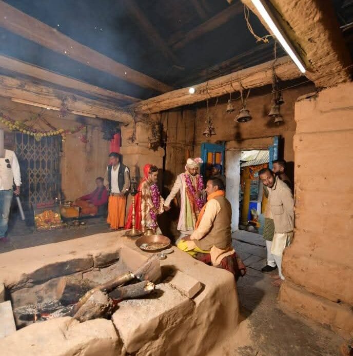डेस्टिनेशन वेडिंग का नया केंद्र बना देवभूमि उत्तराखण्ड का त्रिजुगीनारायण, देश-विदेश से आ रहे दंपति-Newsnetra 5 fb img 17466277959228781428157274687547