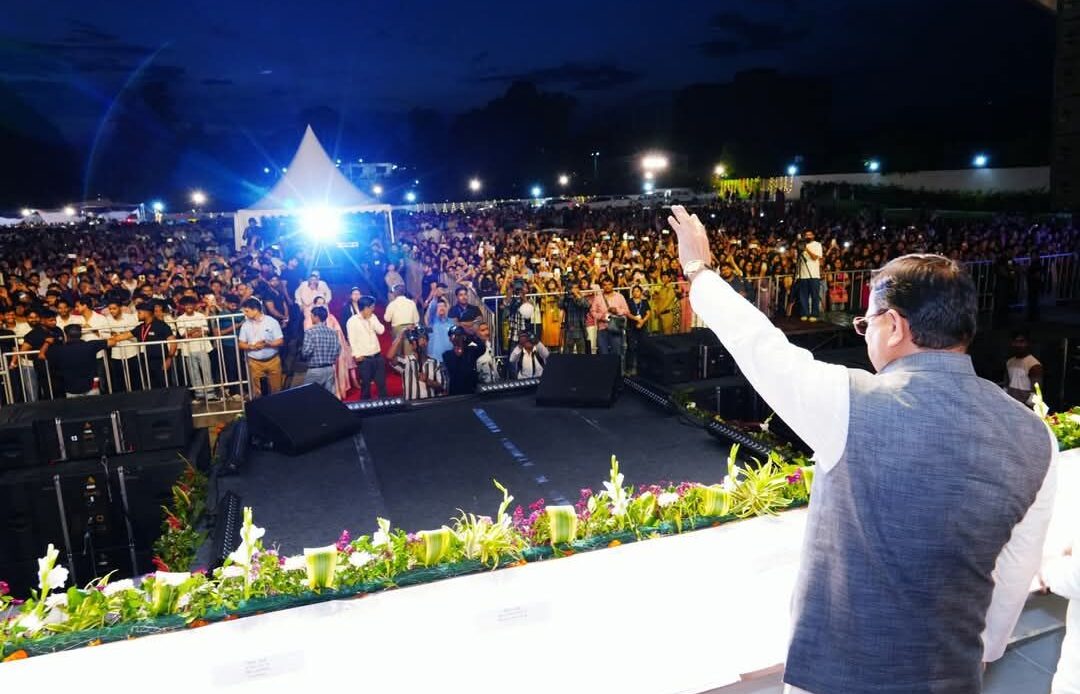 मुख्यमंत्री धामी का युवाओं को आह्वान: राष्ट्रहित सर्वोपरि, बनें 'फ्यूचर-रेडी' और संकल्पित नागरिक-Newsnetra 5 fb img 17469660625646609397628130574542