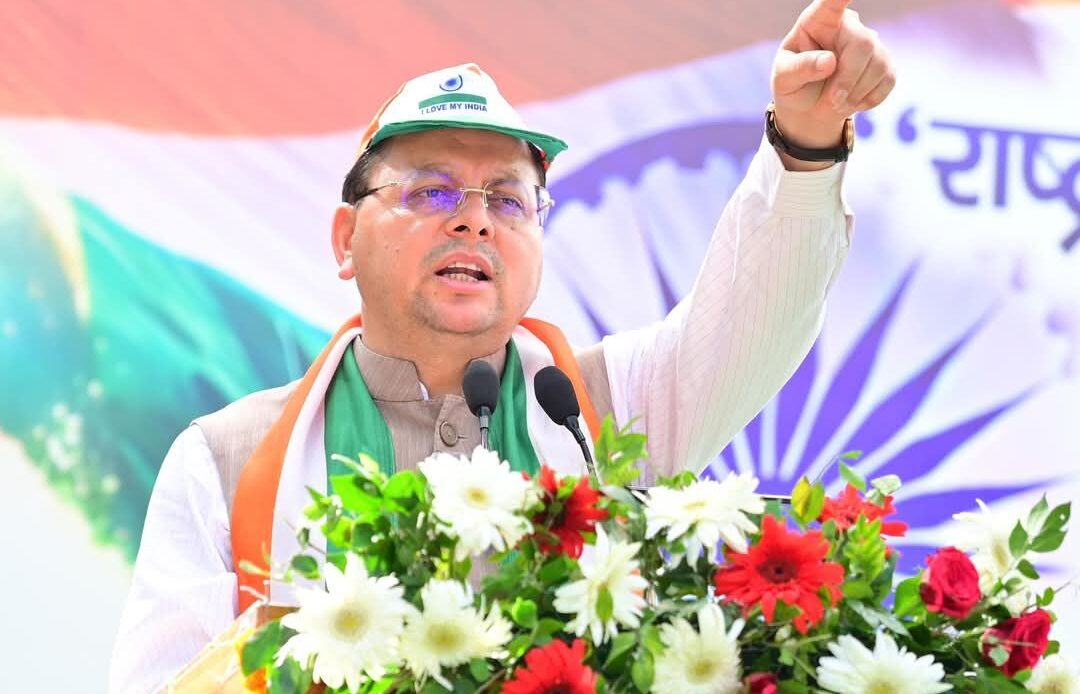 भारतीय सशस्त्र बलों के सम्मान में देहरादून में निकली 'तिरंगा शौर्य सम्मान यात्रा', वीर जवानों को सलाम-Newsnetra 5 fb img 17472347226758421111718137303294