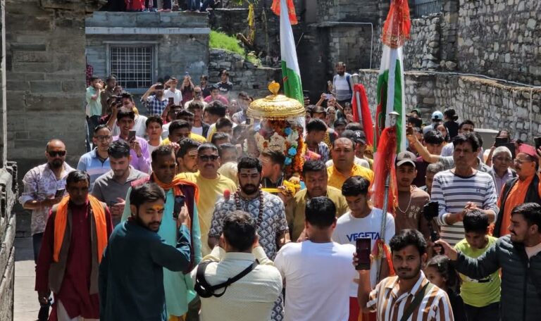 भगवान रुद्रनाथ की चल विग्रह डोली गोपीनाथ मंदिर से रवाना, 18 मई को खुलेंगे कपाट-Newsnetra 6 fb img 17473852992513144312217541319119