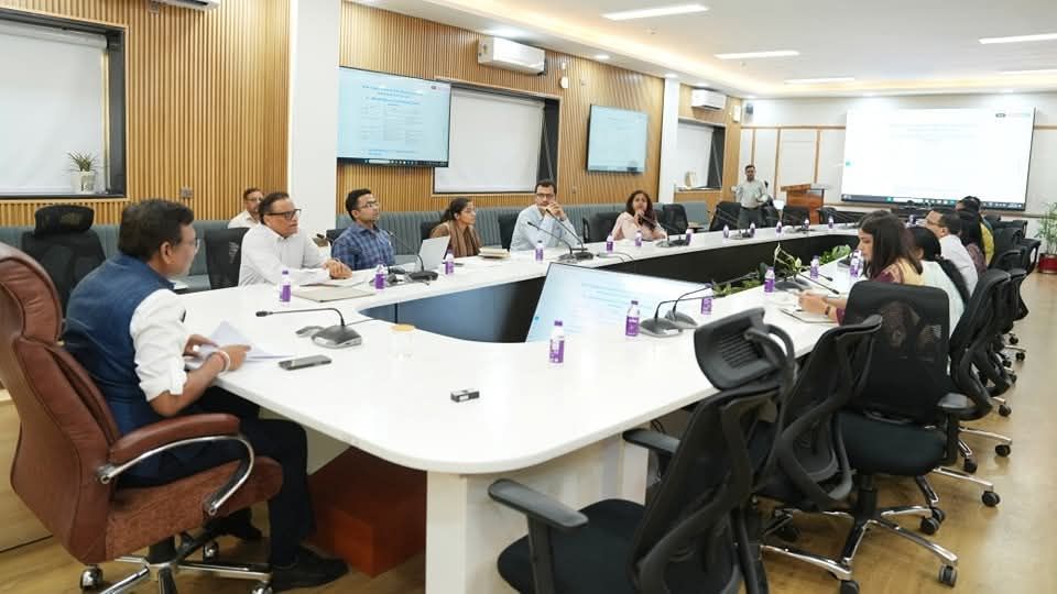 वित्त आयोग के उत्तराखण्ड प्रवास को लेकर मुख्य सचिव ने की समुचित व्यवस्थाओं की समीक्षा-Newsnetra 4 fb img 17474088087261024957674462066898