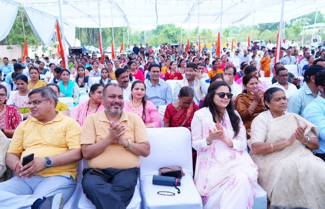मुख्यमंत्री धामी ने सरस्वती विद्या मंदिर मांडूवाला में छात्रावास निर्माण का किया शिलान्यास-Newsnetra 7 fb img 17477551498771434291488410816573
