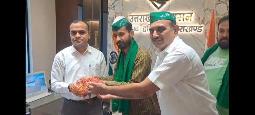 हरिद्वार में भाकियू (सर्व) और श्रमिक जनशक्ति यूनियन ने डीएम मयूर दीक्षित से की मुलाकात-Newsnetra 3 IMG 20250606 WA0004