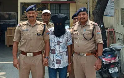 रुद्रपुर में 13 साल की भांजी से दरिंदगी करने वाला कलियुगी मामा गिरफ्तार-Newsnetra 6 Kaliyugi Mama