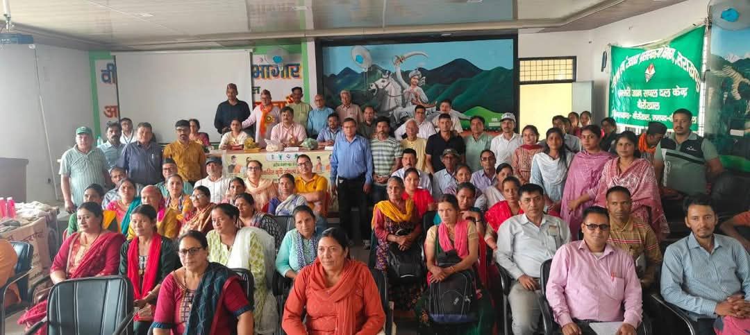 पौड़ी के वीरोंखाल में किसानों से गढ़वाली में संवाद, 'विकसित कृषि संकल्प अभियान' को मिली नई ऊर्जा-Newsnetra 4 fb img 17495681849574608270313635127801