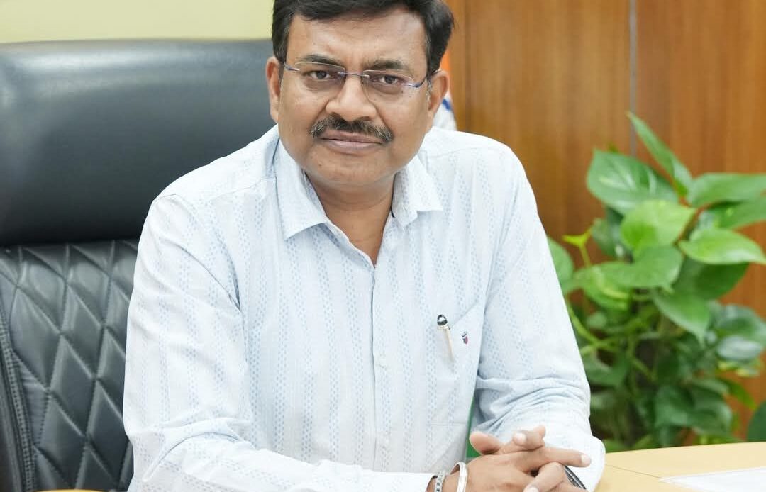मुख्य सचिव आनंद बर्द्धन की अध्यक्षता में सचिवालय सभागार में उत्तराखण्ड जल विद्युत निगम की 126वीं बोर्ड बैठक आयोजित-Newsnetra 4 fb img 17496586095612415737794311339631