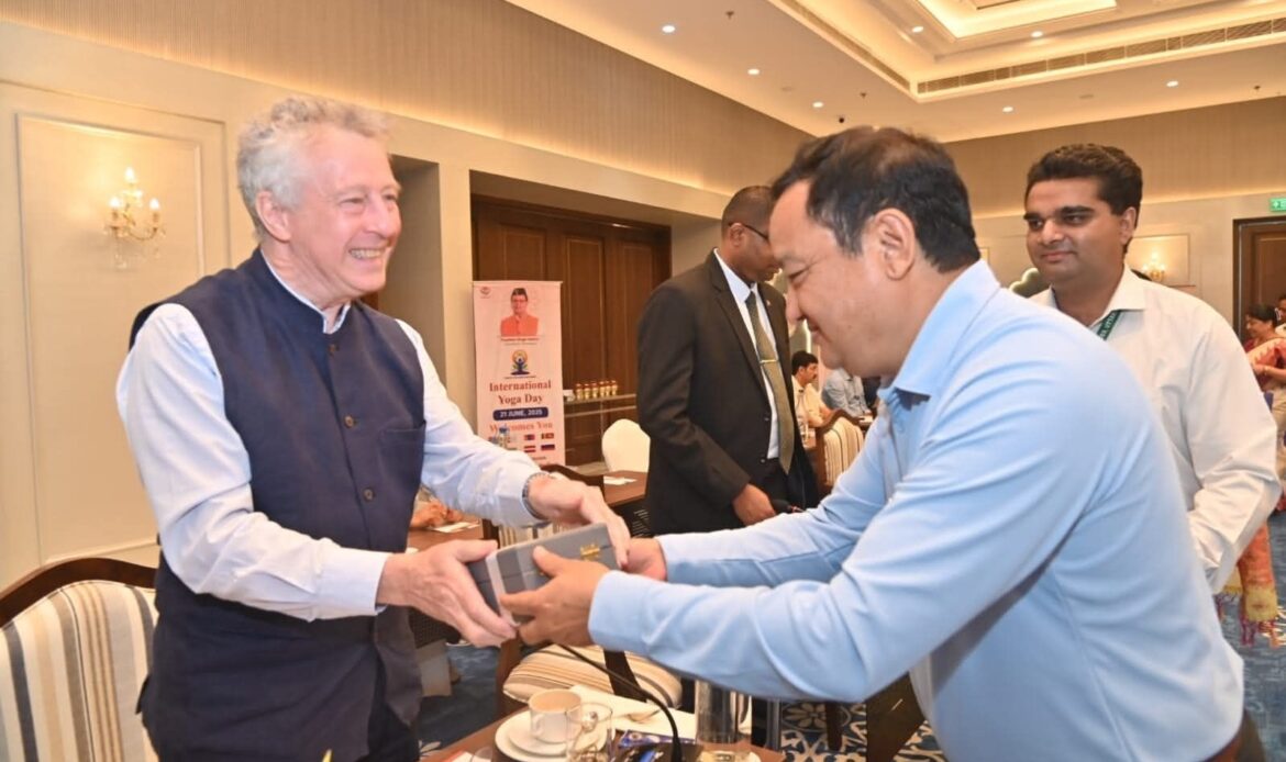 विदेशी राजदूतों संग हरिद्वार में निवेश संवाद: उत्तराखण्ड बना आयुष, पर्यटन और संस्कृति का नया केंद्र-Newsnetra 11 fb img 17505242818523651848549259979918