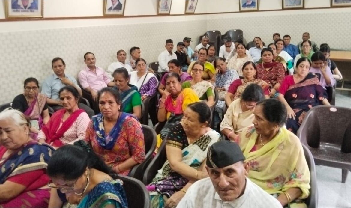 उत्तराखण्ड के पहाड़ों का प्रतिनिधित्व बचाओ: परिसीमन पर राज्य आंदोलनकारियों की चेतावनी-Newsnetra 4 img 20250614 wa00028259501315992408505