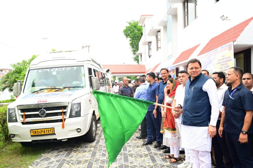 मुख्यमंत्री धामी ने टनकपुर स्थित पर्यटन आवास गृह से कैलाश मानसरोवर यात्रा के पहले दल को हरी झंडी दिखाकर रवाना किया-Newsnetra 3 FB IMG 1751722899947