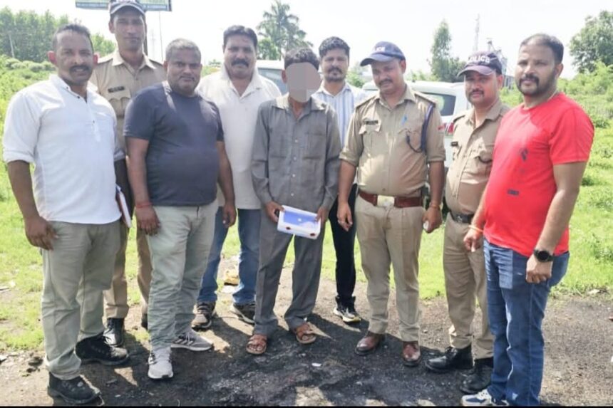 उत्तराखंड STF का बड़ा एक्शन: ₹52 लाख की हेरोइन के साथ कुख्यात तस्कर गिरफ्तार-Newsnetra 3 FB IMG 1751990288568