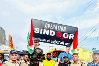 ऑपरेशन सिंदूर” की कांवड़ लेकर निकले शिवभक्त🚩-Newsnetra 21 FB IMG 1752557358778