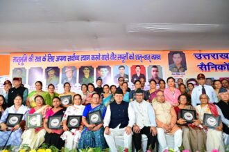 कारगिल विजय दिवस पर मुख्यमंत्री ने शहीदों को दी श्रद्धांजलि, पूर्व सैनिकों के कल्याण हेतु की अहम घोषणाएं-Newsnetra 15 FB IMG 1753528874460