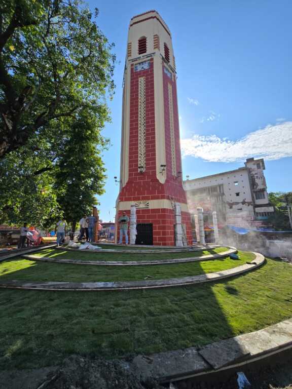 देहरादून का घंटाघर बना आकर्षण का केंद्र, लोक परंपरा से सजा स्वरूप-Newsnetra 5 IMG 20250701 WA0202