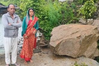 chamoli 7508ee1cd3926f10a0656215d93fd451