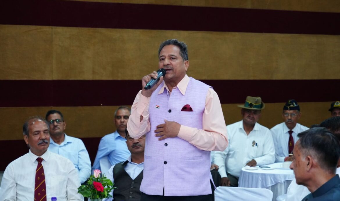 देहरादून गढ़ी कैंट में आयोजित "विकसित भारत @2047 सामूहिक संवाद- पूर्व सैनिकों के साथ" कार्यक्रम-Newsnetra 8 fb img 1751822282405528075099589881874